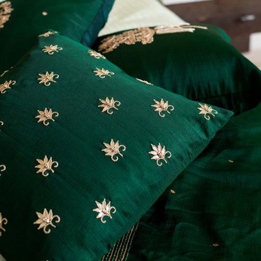 Boota Spread Silk Cushion Cover