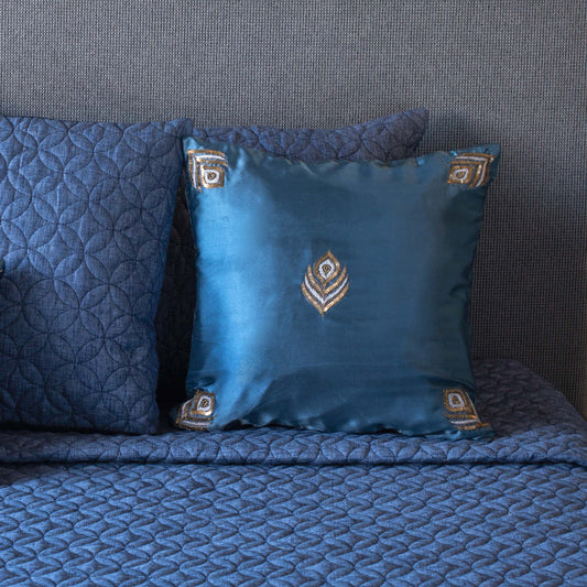 Royal Feather Design Cushion Cover